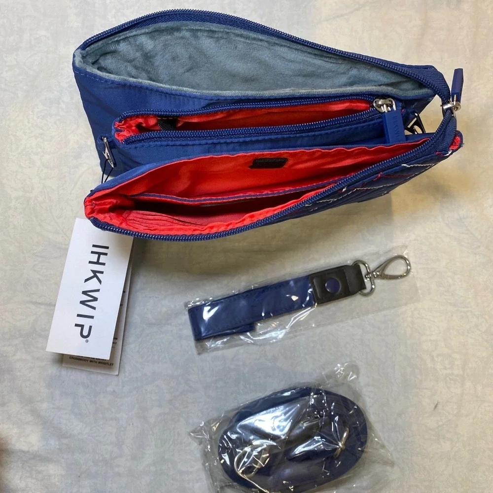 IHKWIP Triple Entry Crossbody Wristlet‎ Blue Quilted RFID Travel Organizer NWT